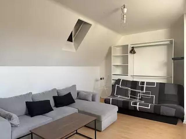 Saint Dizier 52100 Location appartement 1 pièce t1 au dernier étage