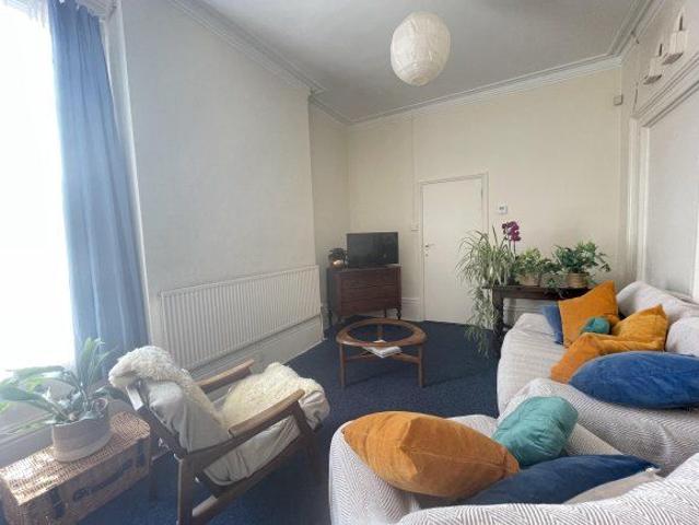 Saint Dunstans Street, Canterbury, Kent CT2, 4 bed flat to rent, £394 pppm | PrimeLocation