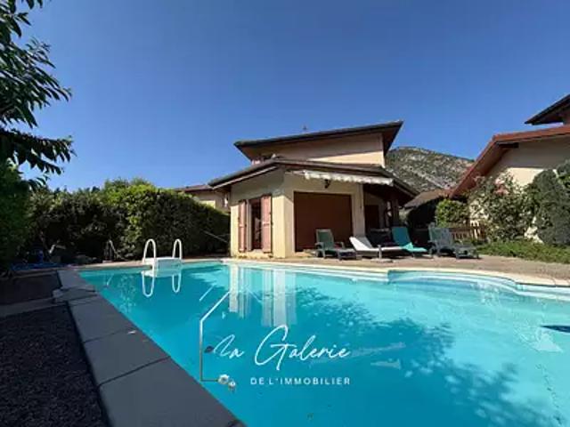 Saint Egrève 38120 Achat / Vente maison 5 pièces t5 piscine jardin