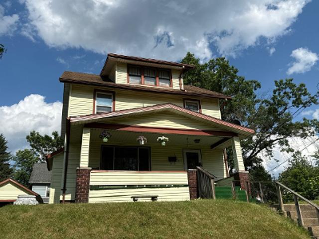 Saint Elmo Ave NE