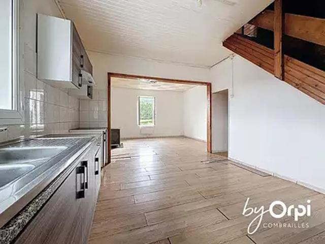 Saint Eloy les Mines 63700 Achat / Vente appartement 4 pièces t4 jardin cave