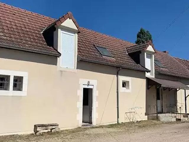 Saint Eloi 58000 Achat / Vente appartement 4 pièces t4 jardin