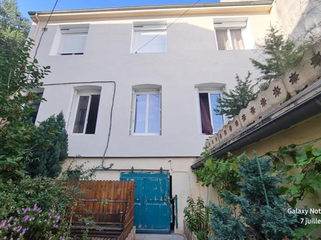 Saint Étienne maison de ville de 141 M2 3 CHAMBRES avec terr