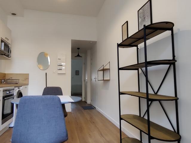 Saint Etienne Appartement meublé entièrement rénové en rez d
