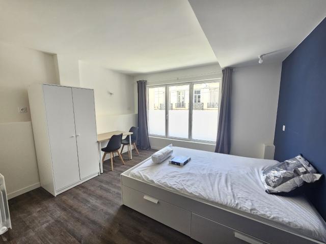 SAINT ETIENNE BADOUILLERE Studio de 21 m² au 1er étage ave