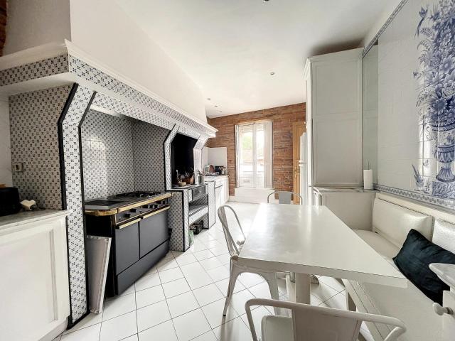 Saint Etienne, bel appartement de 192 m² avec parking 192m² Toulouse
