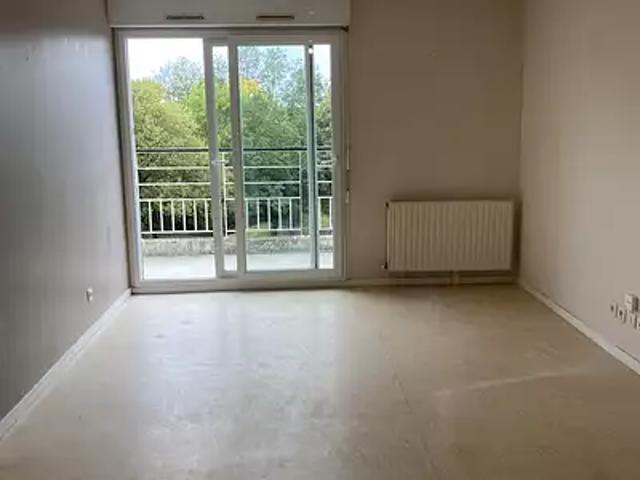 Saint Etienne de Montluc 44360 Location appartement 3 pièces t3 garage
