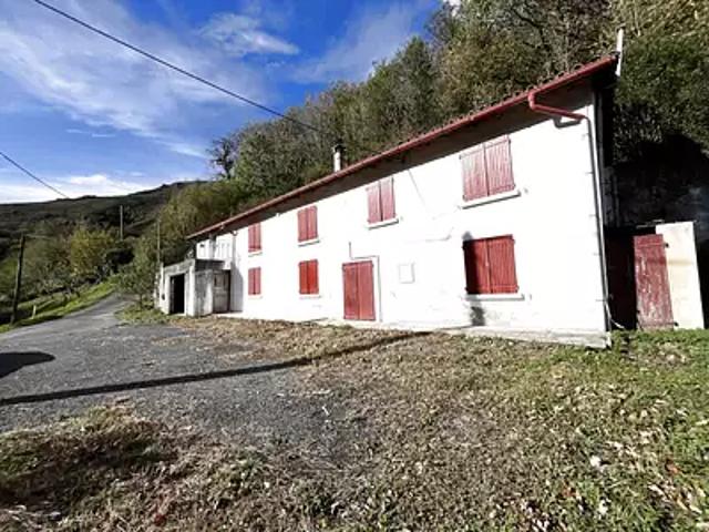 Saint Etienne de Baïgorry 64430 Achat / Vente maison 5 pièces t5