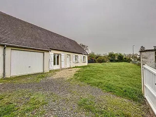 Saint Etienne de Chigny 37230 Location maison 5 pièces t5 au dernier étage