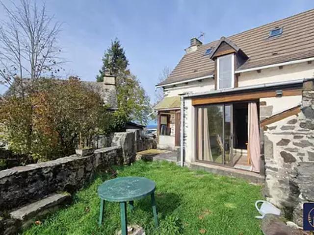 Saint Etienne de Chomeil 15400 Achat / Vente maison 4 pièces t4