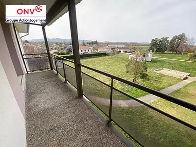 Saint Etienne de Saint Geoirs 38590 Achat / Vente appartement 5 pièces t5 au dernier étage cave