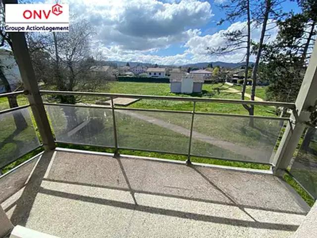 Saint Etienne de Saint Geoirs 38590 Achat / Vente appartement 5 pièces t5 cave parking