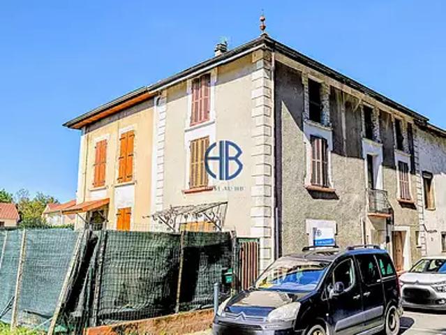 Saint Etienne de Saint Geoirs 38590 Achat / Vente maison 6 pièces t6 au dernier étage parking