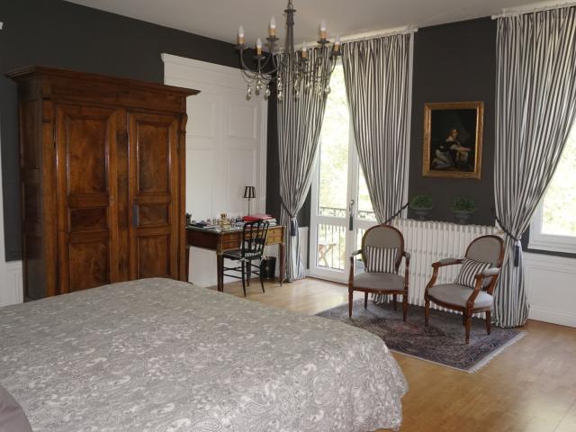 Saint Etienne, Place Jean Jaurès, appartement bourgeois de 186 m2
