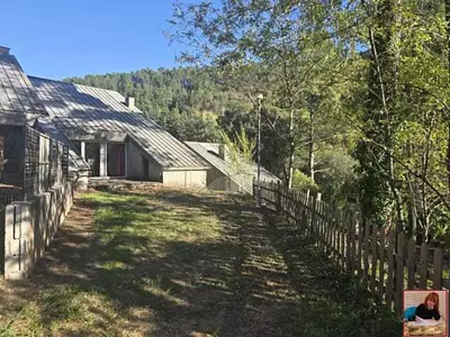 Saint Etienne Vallée Française 48330 Achat / Vente maison 10 pièces t10 parking