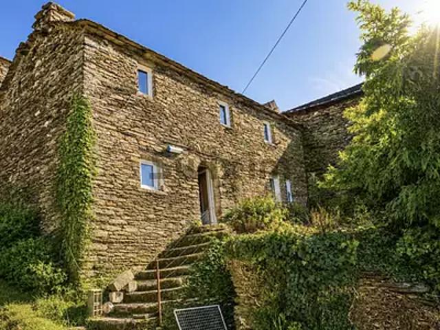 Saint Etienne Vallée Française 48330 Achat / Vente maison 4 pièces t4
