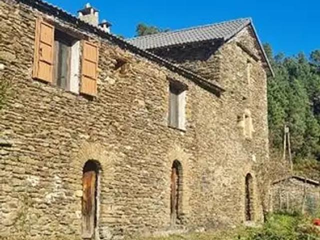 Saint Etienne Vallée Française 48330 Achat / Vente maison 5 pièces t5 parking