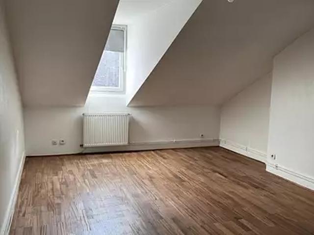 Saint Étienne 42000 Location appartement 2 pièces t2 au dernier étage