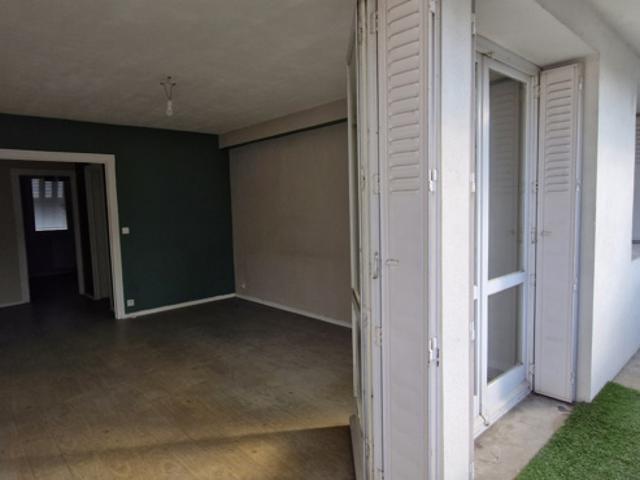 Saint Etienne 42100 Appartement de type F3 60m2 avec balcon