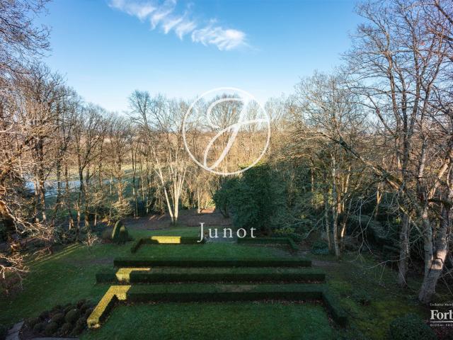 Saint Fiacre sur Maine / Vertou – LOIRE ATLANTIQUE Maison. 374m² Nantes