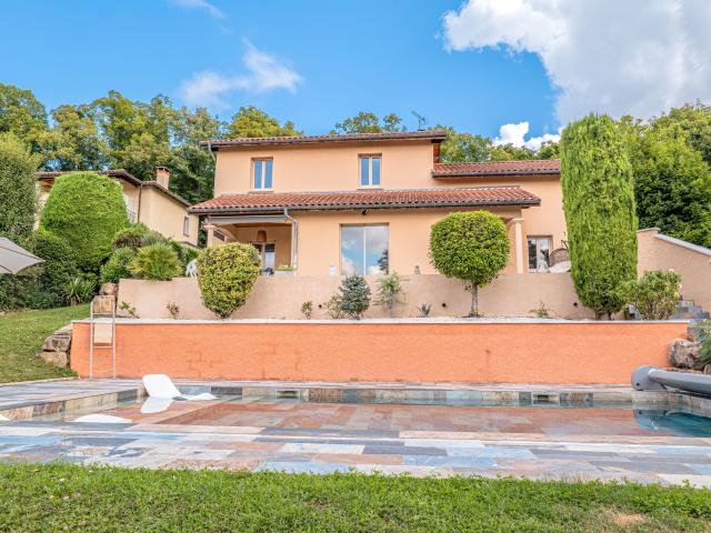SAINT FOY LÈS LYON VILLA D’EXCEPTION AVEC PISCINE