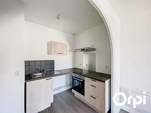 Saint Flour 15100 Location appartement 2 pièces t2