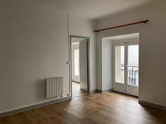 Saint Flour 15100 Location appartement 3 pièces t3