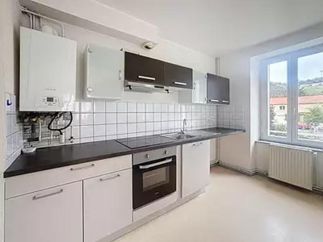 Saint Flour 15100 Location appartement 3 pièces t3