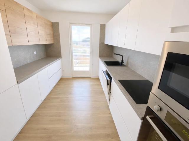 SAINT FLORENT / Appartement T3 entièrement rénové en plein ventr