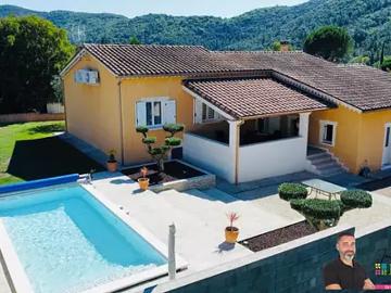 Saint Florent sur Auzonnet 30960 Achat / Vente maison 6 pièces t6 piscine