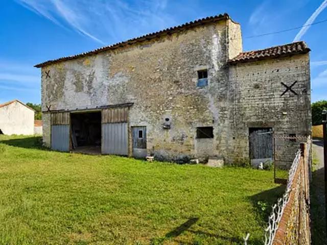 Saint Fraigne 16140 Achat / Vente maison 5 pièces t5 jardin