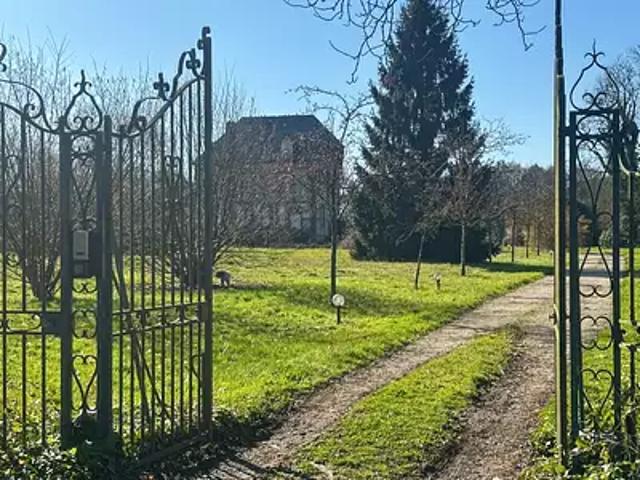 Saint Gatien des Bois 14130 Achat / Vente maison 16 pièces t16 jardin cave