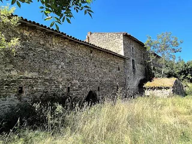 Saint Genès la Tourette 63580 Achat / Vente maison 1 pièce t1