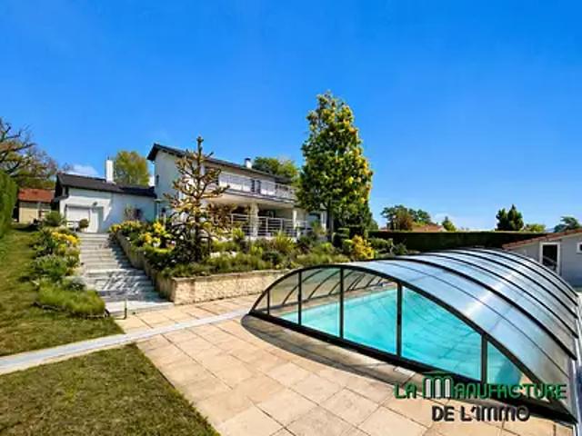 Saint Genest Lerpt 42530 Achat / Vente maison 11 pièces t11
