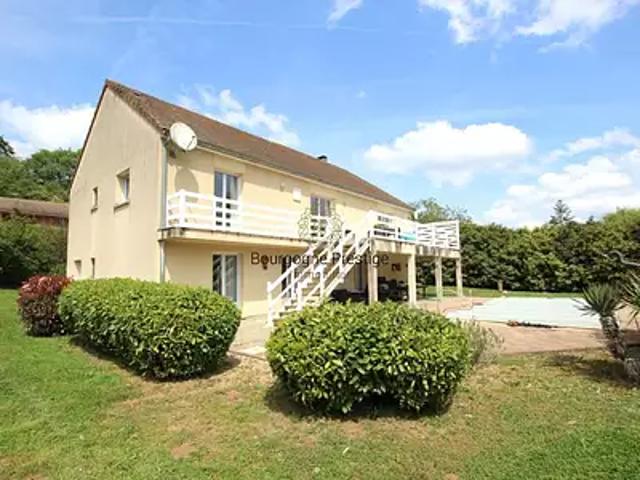 Saint Gengoux le National 71460 Achat / Vente maison 7 pièces t7 piscine terrasse