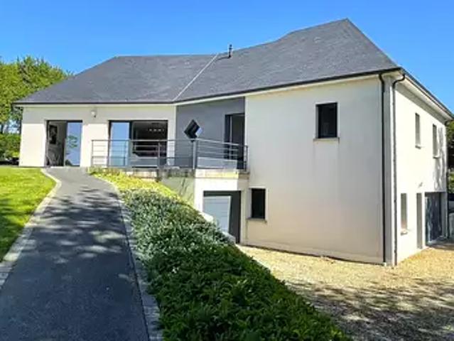 Saint Georges Buttavent 53100 Achat / Vente maison 8 pièces t8 terrasse parking