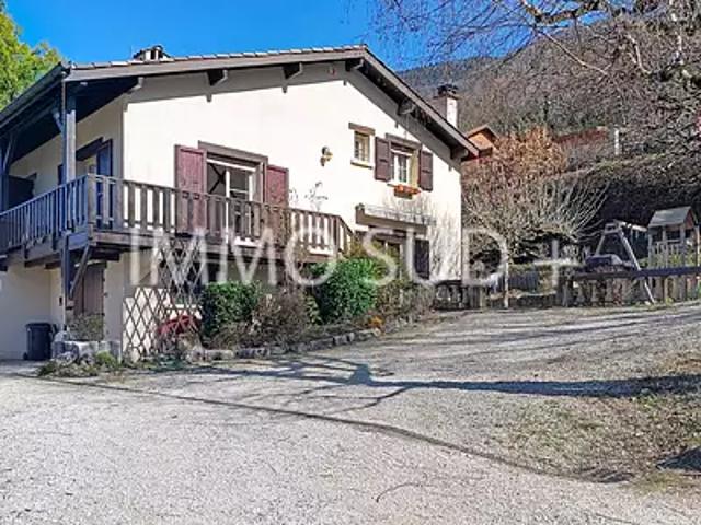 Saint Georges de Commiers 38450 Achat / Vente maison 5 pièces t5 au dernier étage terrasse
