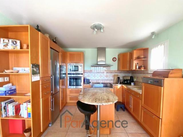 Appartement T4 avec terrasses et jardin Vue phare