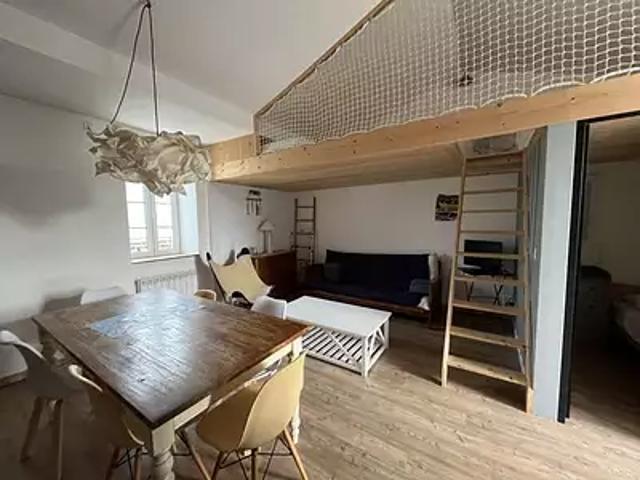 Saint Georges d'Oléron 17190 Achat / Vente appartement 2 pièces t2 au dernier étage