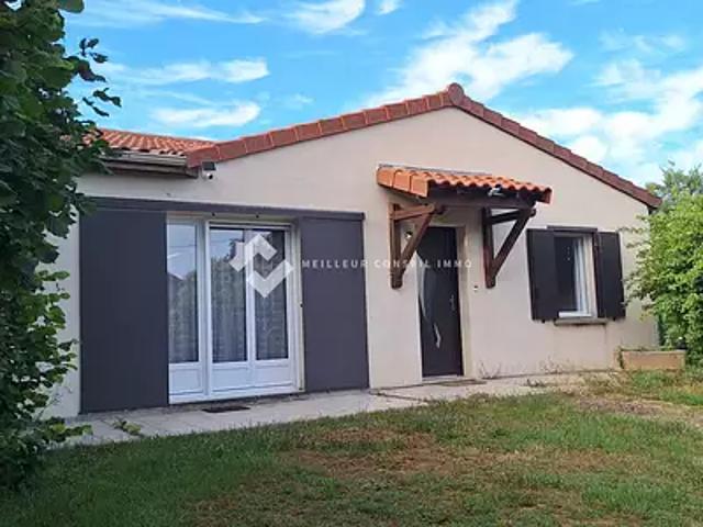 Saint Georges lès Baillargeaux 86130 Achat / Vente maison 5 pièces t5 piscine