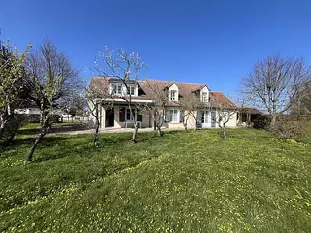 Saint Georges sur la Prée 18100 Achat / Vente maison 7 pièces t7 parking