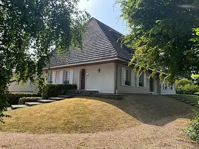 Saint Germain du Bois 71330 Achat / Vente maison 13 pièces t13 au dernier étage