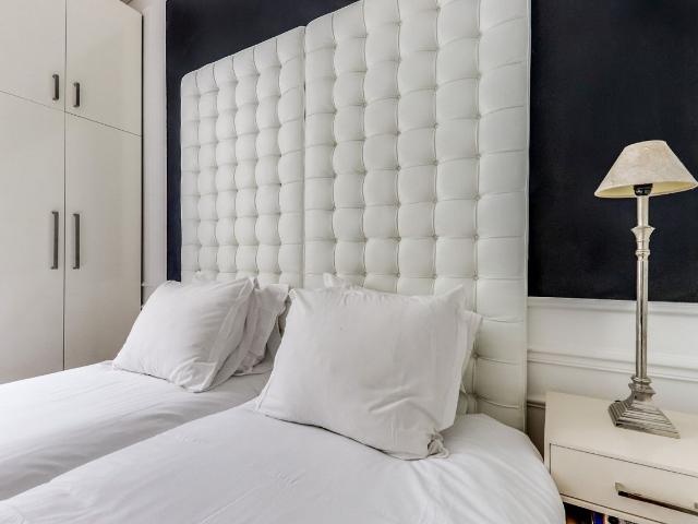 Saint Germain des Prés Luxembourg Suite, Paris Amsterdam Apartments for Rent