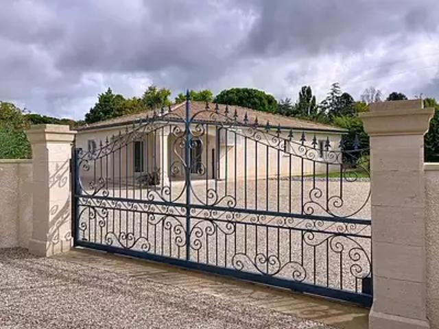 Saint Germain et Mons 24520 Achat / Vente maison 4 pièces t4 jardin terrasse