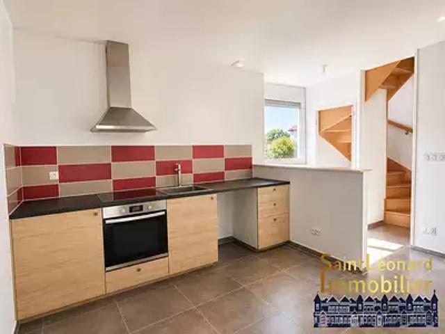 Saint Germain en Coglès 35133 Location maison 4 pièces t4 terrasse parking