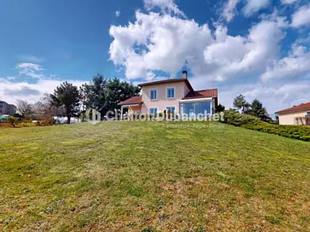 Saint Germain Laval 42260 Achat / Vente maison 8 pièces t8 terrasse cave
