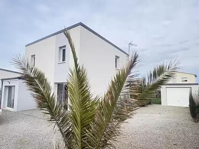 Saint Germain sur Ay 50430 Achat / Vente maison 5 pièces t5 jardin terrasse