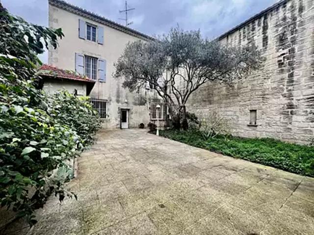 Saint Gilles 30800 Achat / Vente maison 10 pièces t10