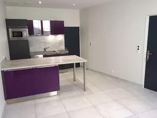 Saint Gilles Croix de Vie 85800 Location appartement 1 pièce t1 au dernier étage