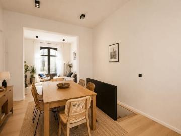 SAINT GILLES APARTMENT 2 BDR/1 BTH/1 SR WITH TERRACES